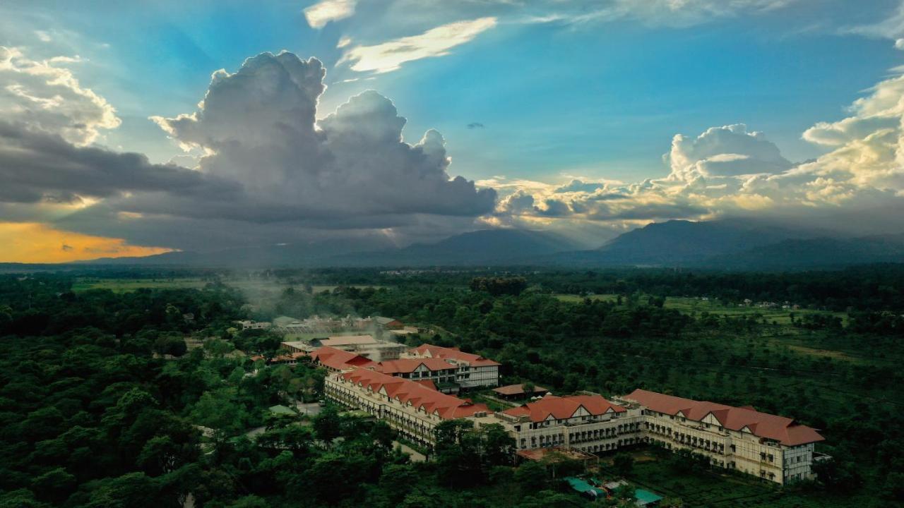 Mayfair Tea Resort Siliguri Zewnętrze zdjęcie